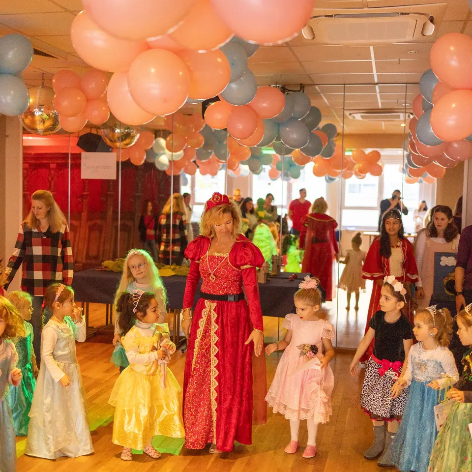 Schlossfest in der Tanzschule – Ein Tag mit Prinzessinnen und Rittern