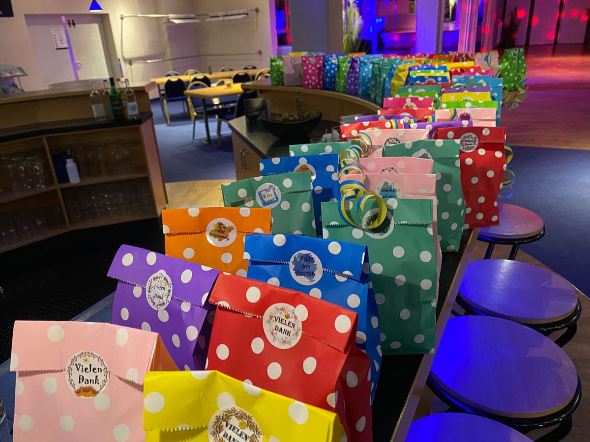 Das Karneval-Paket ist vorbereitet.